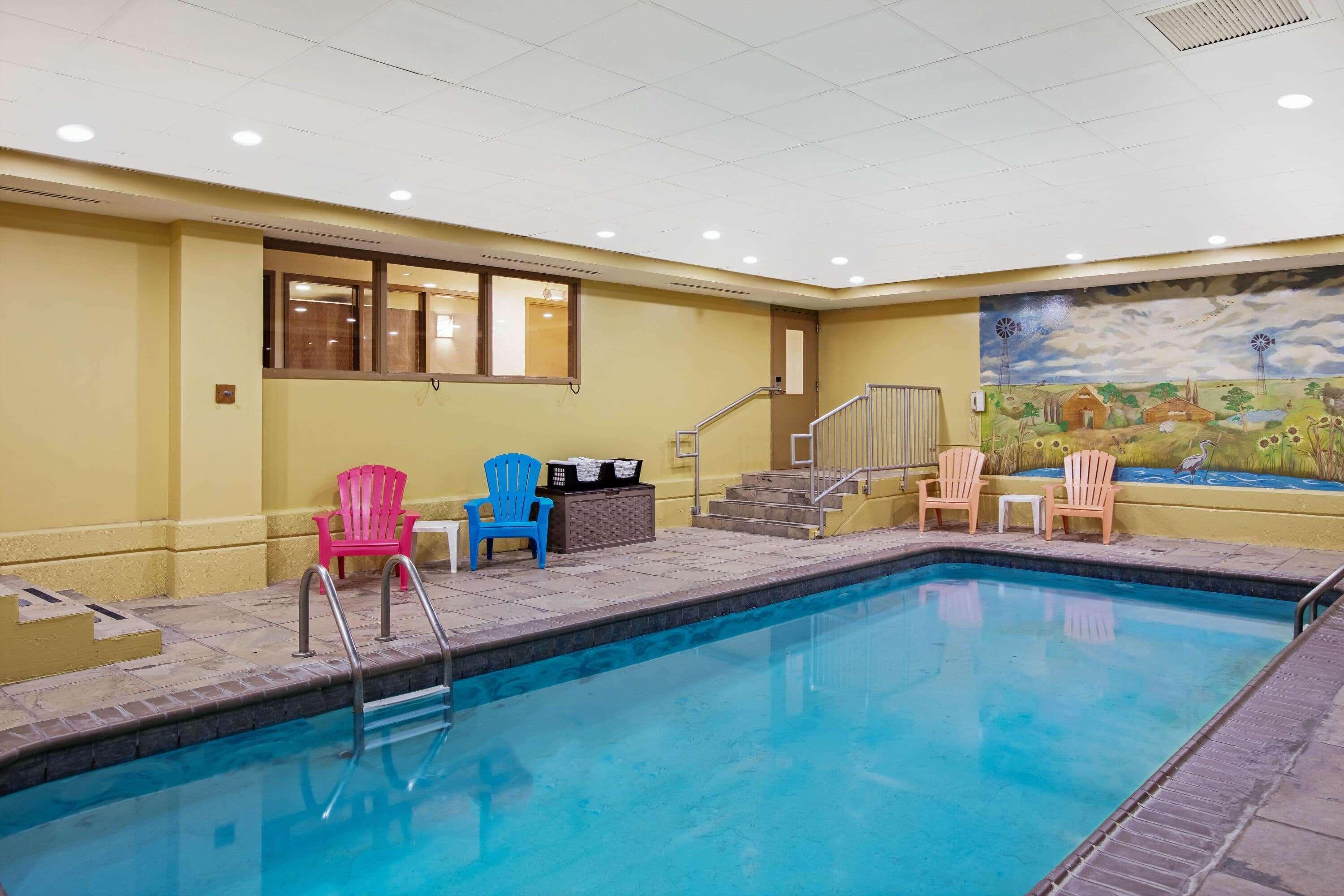 La Quinta By Wyndham Salina Hotel Bagian luar foto