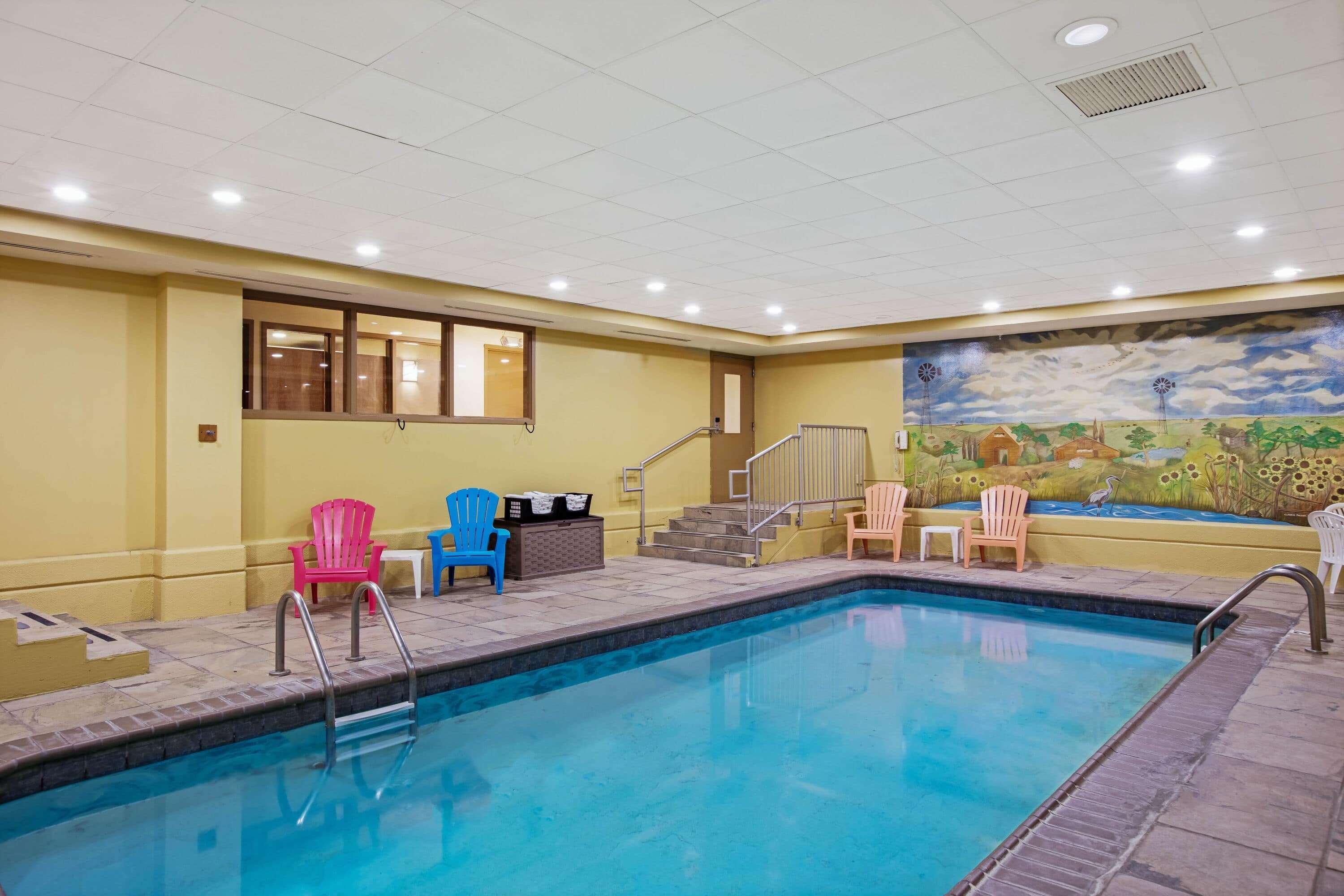 La Quinta By Wyndham Salina Hotel Bagian luar foto